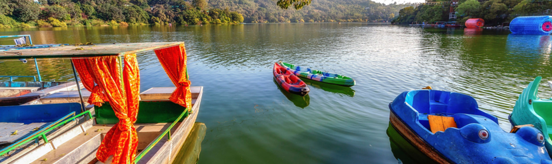 Boating in Naukuchiatal lake Uttarakhand is one of the popular things to do and is famous for sightseeing places
