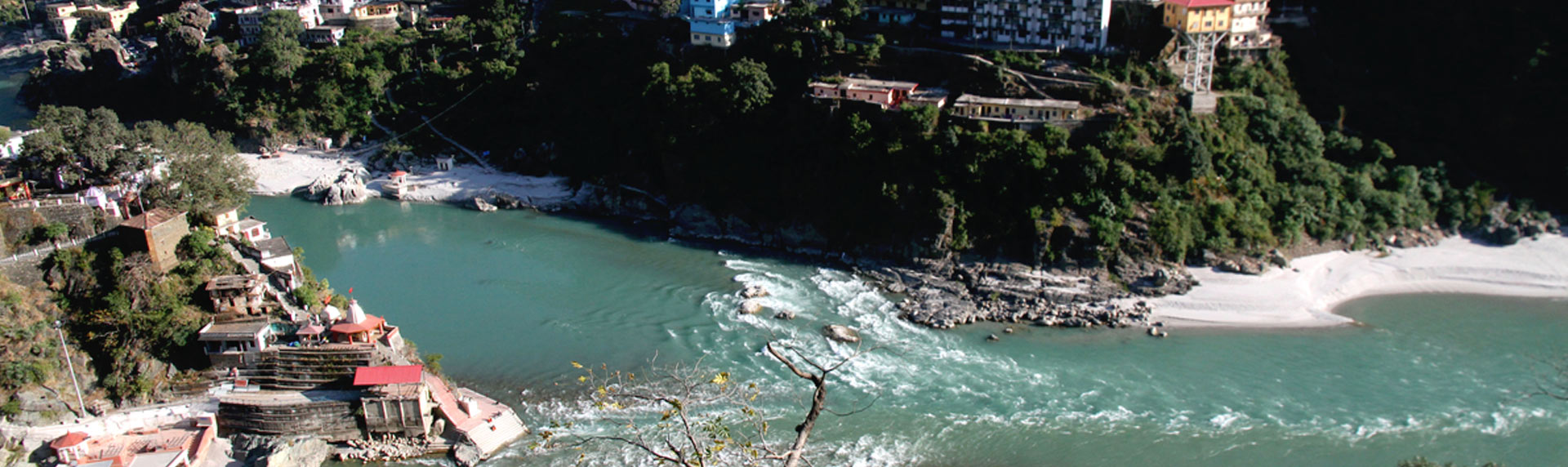 Rudraprayag sangam of Alaknanda and Mandakini river is one of the Panch Prayag in Uttarakhand